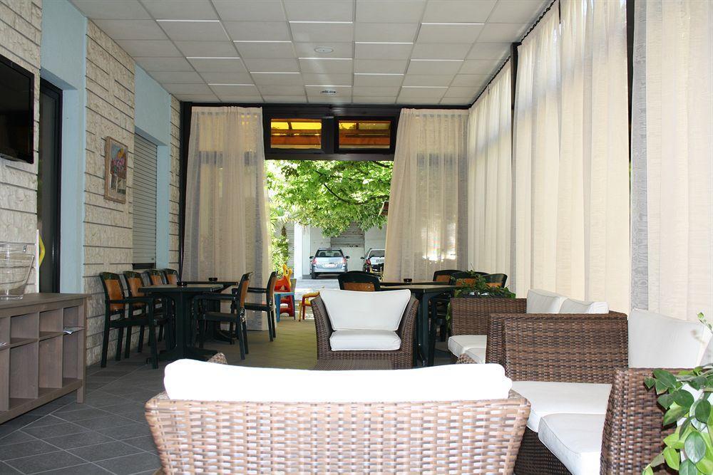 Hotel Villa Dei Gerani Rimini Dış mekan fotoğraf