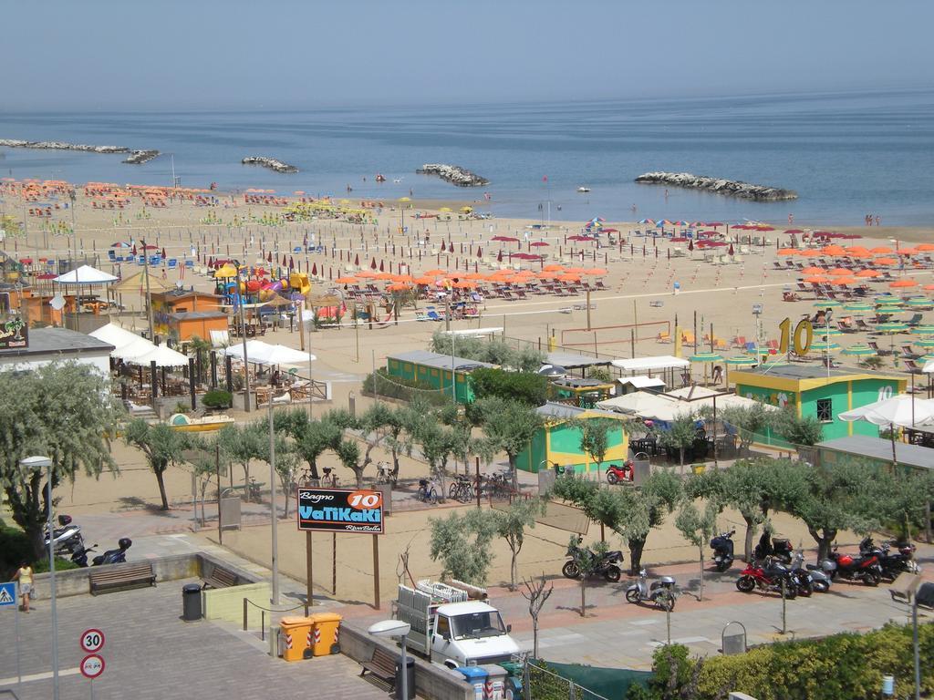 Hotel Villa Dei Gerani Rimini Dış mekan fotoğraf