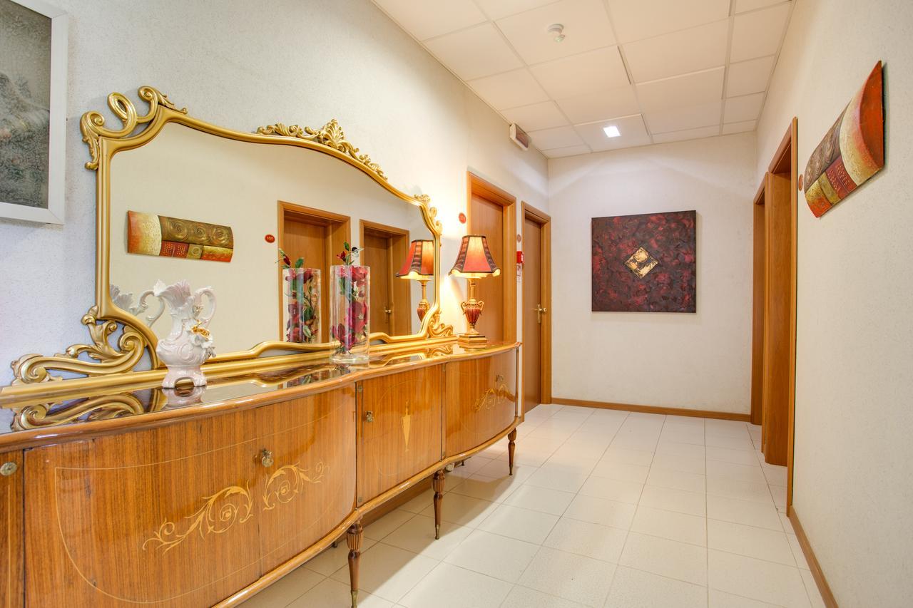 Hotel Villa Dei Gerani Rimini Dış mekan fotoğraf