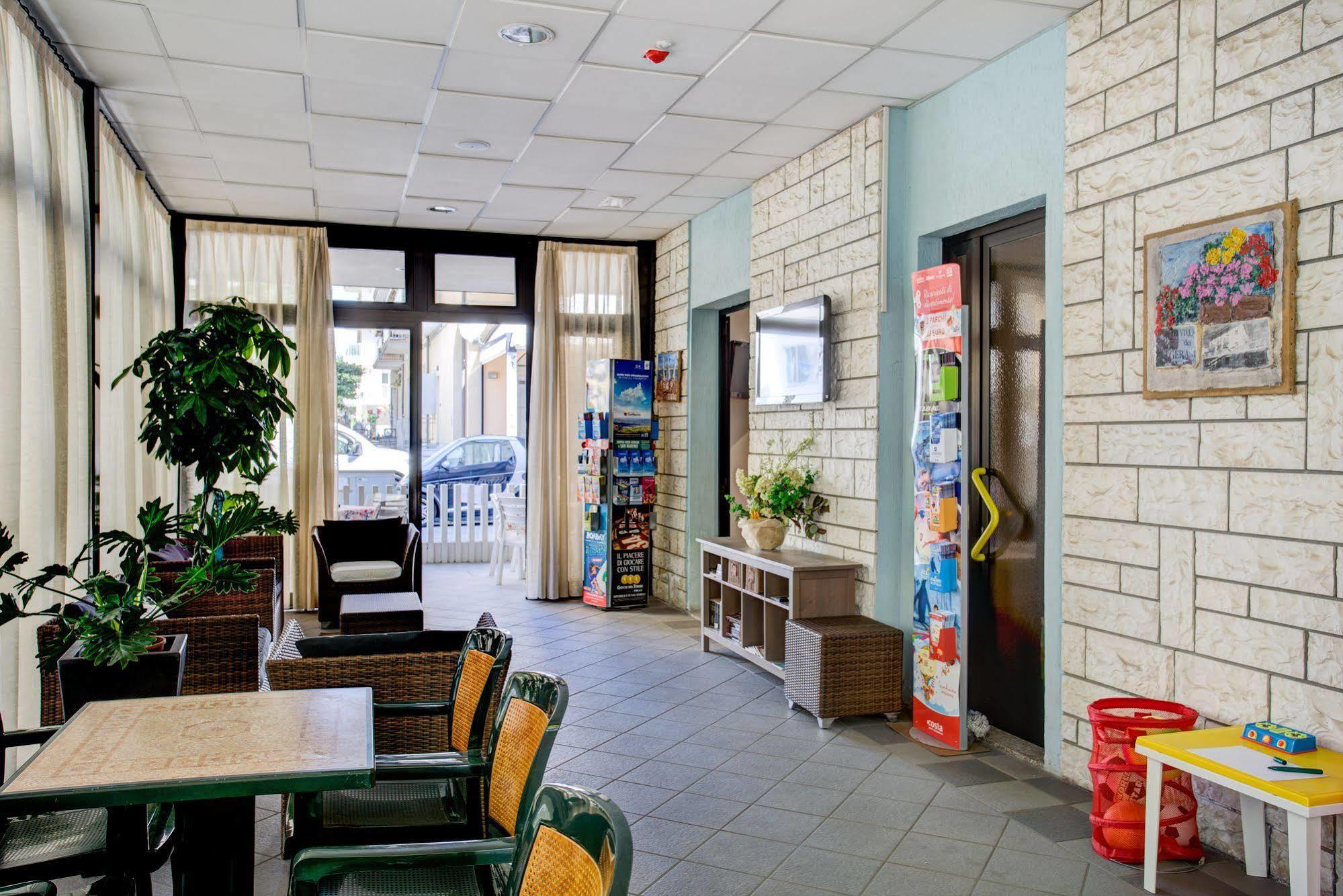 Hotel Villa Dei Gerani Rimini Dış mekan fotoğraf